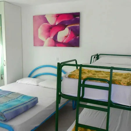 In 25028 Apartment Rosolina Mare